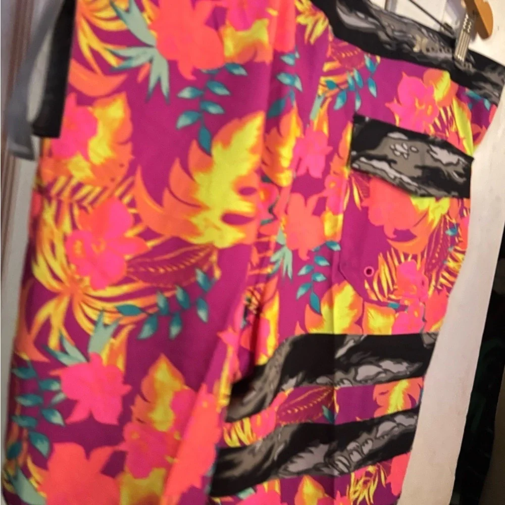 Hurley Block Party Flammo Phantom Boardshort